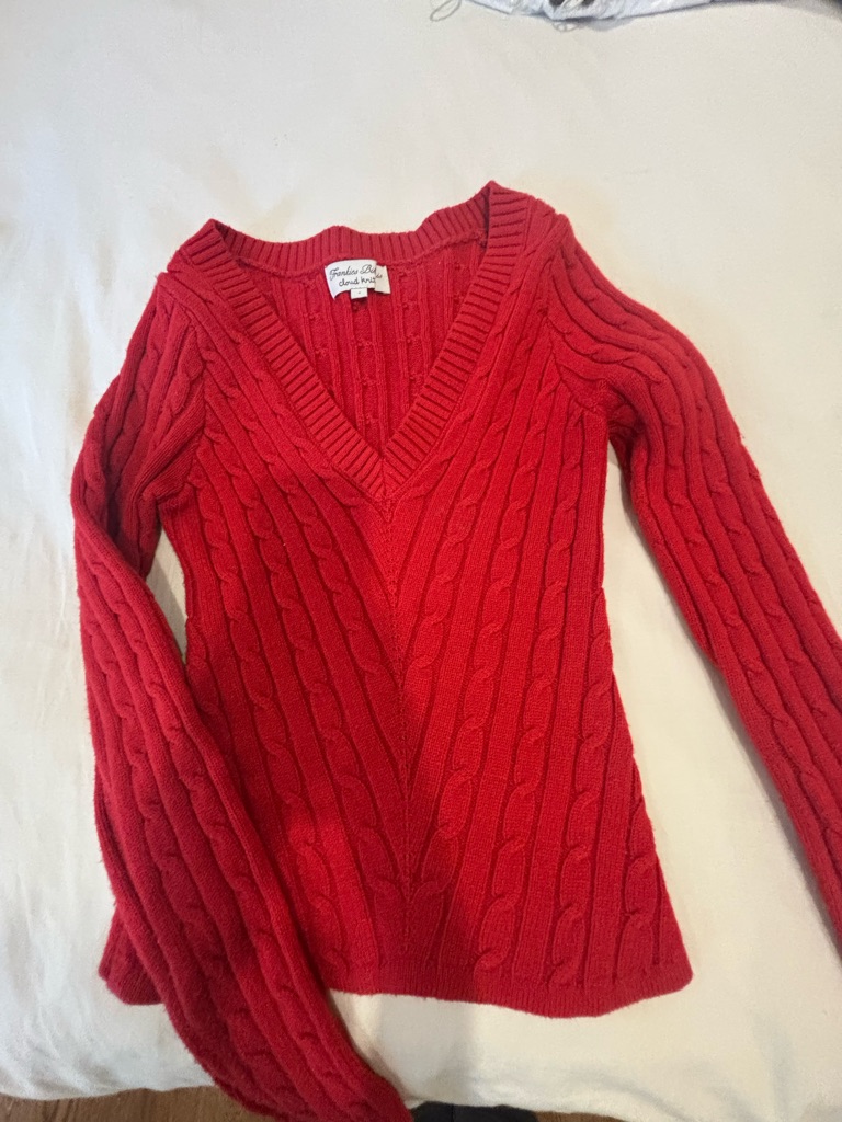 Frankie's Bikinis Red Cable-Knit V-Neck Sweater